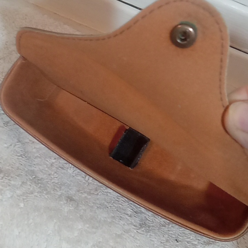 Ray-Ban Case - Picture 3 of 3